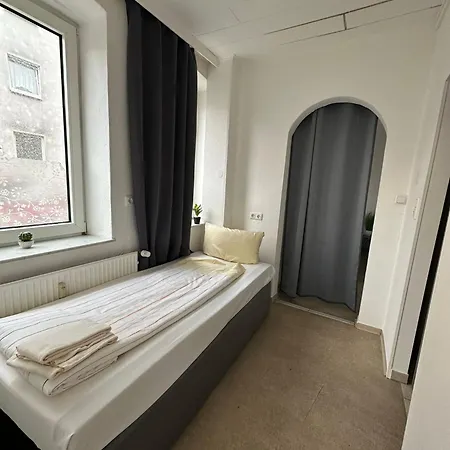 Apartment Monteurwohnungen Naehe Holsten Galerie *